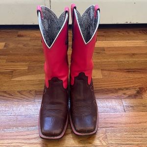 Women’s Ariat Square Toe Cowgirl Boots - Size 10